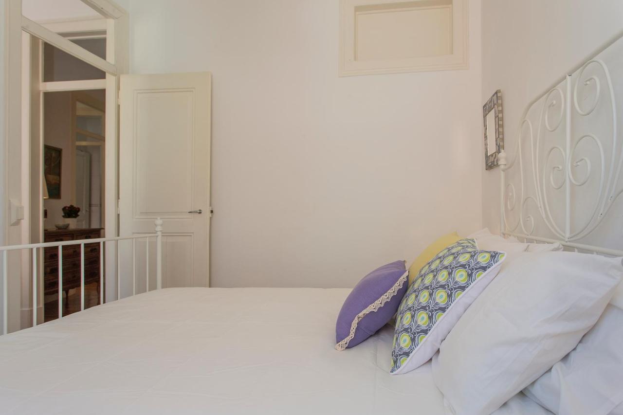 Spacious Alfama Duplex, By Timecooler Lisboa Exteriör bild
